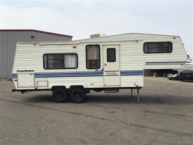 Coachmen Catalina fifth wheel